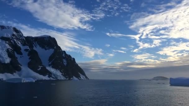 Mountain view in Antarctica — Stock Video