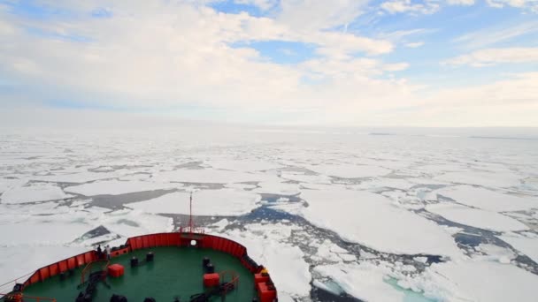 Voyager dans les glaces, Arctique — Video