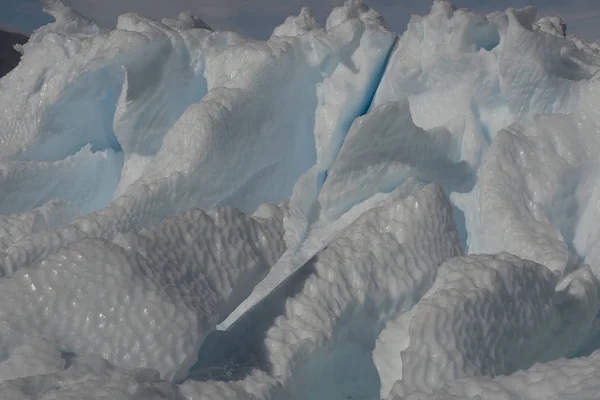 Чудовий вид на айсберги в Антарктиді. — стокове фото