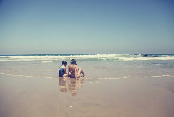 Mother Daughter Having Fun Spend Time Together Beach Sunset — Stock Photo, Image