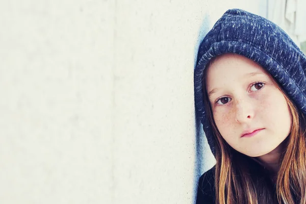 Porträt Eines Jährigen Mädchens Freien — Stockfoto
