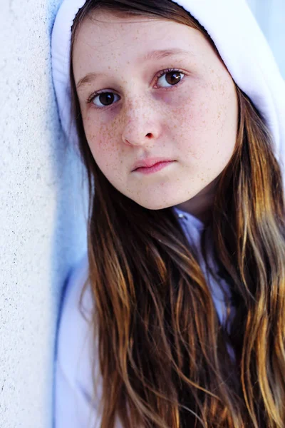 Retrato Bela Menina Adolescente Livre — Fotografia de Stock