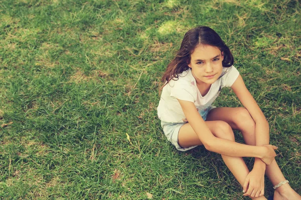 Nahaufnahme Porträt Eines Jährigen Mädchens Freien — Stockfoto