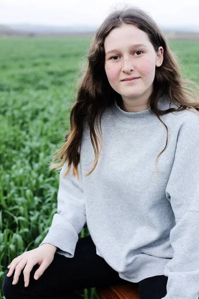Портрет Девочки Подростка Открытом Воздухе — стоковое фото