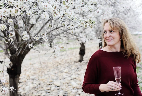 Portrait Natural Mature Woman Outdoor — Stock Photo, Image