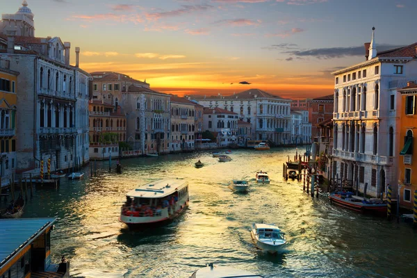 Vaporetto i Venedig — Stockfoto