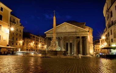 Roma'da Pantheon geceleri, İtalya