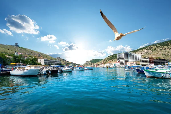 Boote mit Sturmhauben — Stockfoto