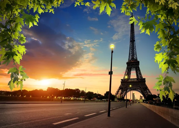 Hermoso amanecer en París — Foto de Stock