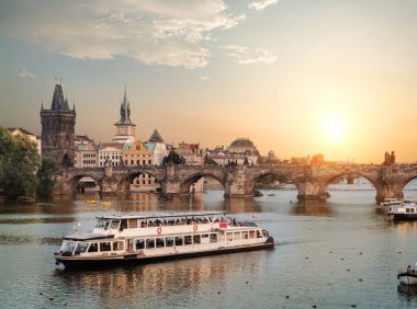 Prag'da turistik tekne