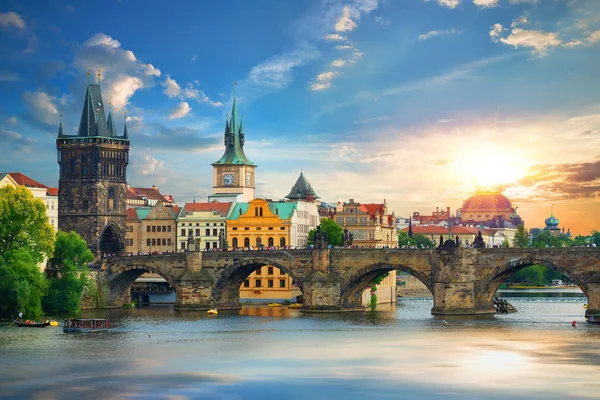 Praha v letním dni — Stock fotografie