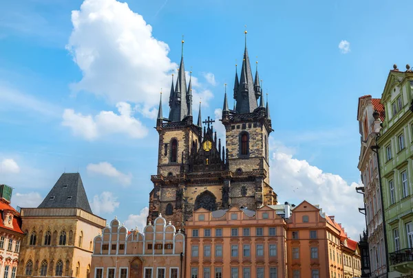 Catedral de Tynsky no verão — Fotografia de Stock