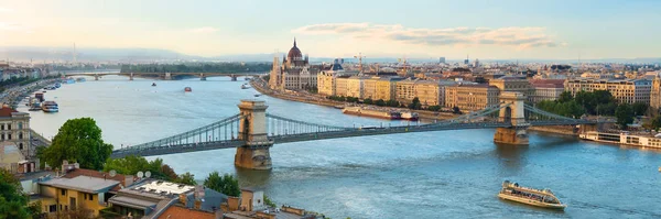 Летний Вечер Над Достопримечательностями Будапешта Венгрия — стоковое фото