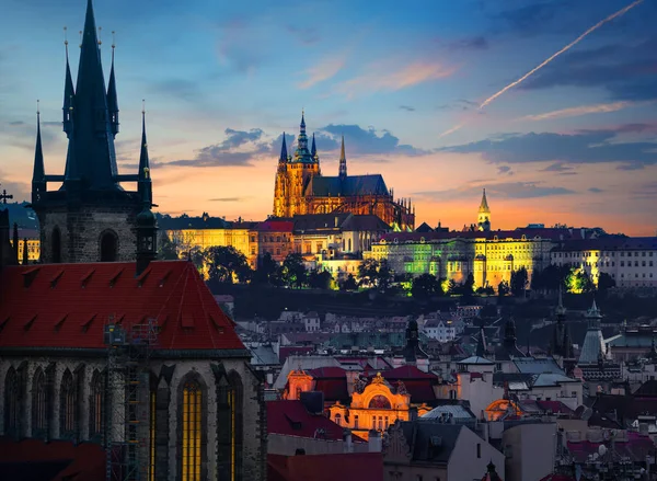 Marcos de Praga à noite — Fotografia de Stock