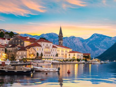 Akşam Perast