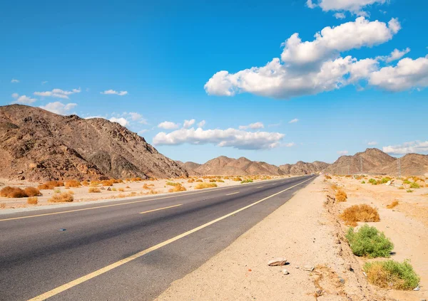 Road in the mountains of Egypt — Stock Photo, Image