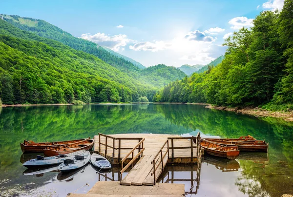 Barcos no Lago Biogradska — Fotografia de Stock