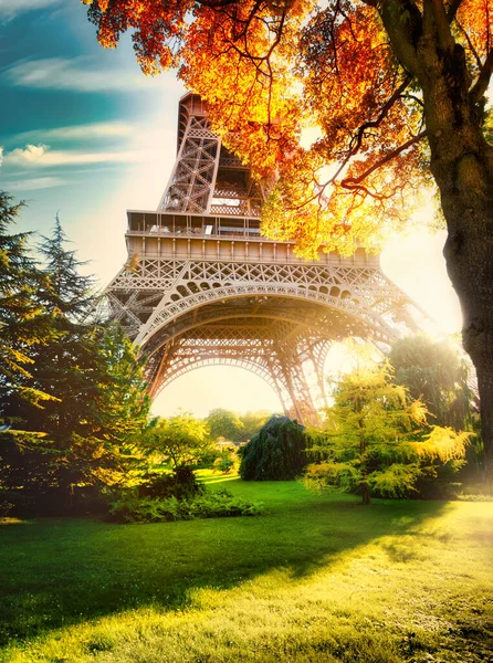 Herfstpark in Parijs — Stockfoto