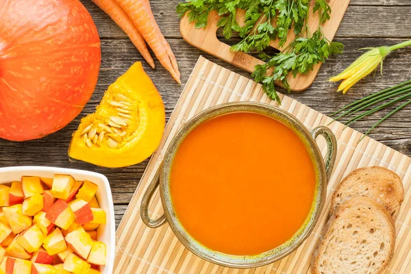 Sopa de calabaza cremosa — Foto de Stock