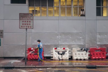 Hong Kong-Mar 09, 2019: yol süpürücü işçi Temizleme şehir Str