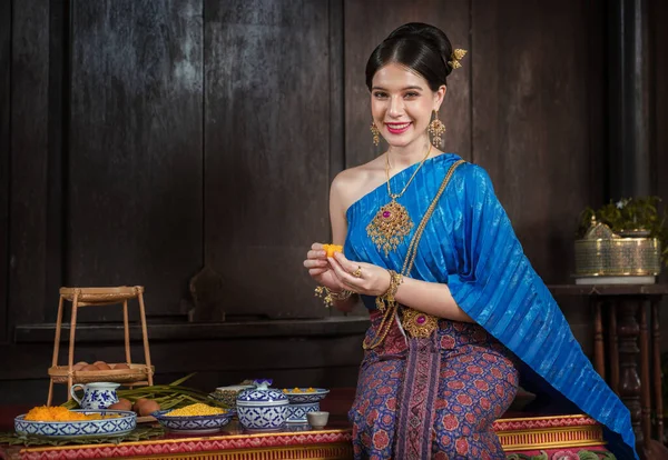 Thaise Vrouwen Dragen Traditionele Kostuums Oudheid Tijdens Ayutthaya Periode — Stockfoto