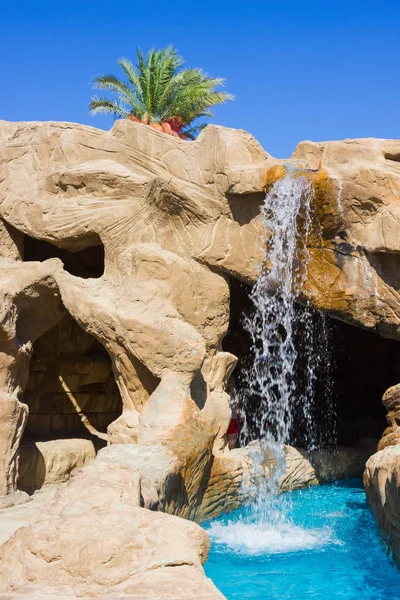 Cascada Piscina Del Hotel — Foto de Stock