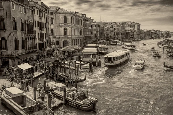Venecia Italia Junio Vista Del Gran Canal Desde Puente Rialto — Foto de Stock