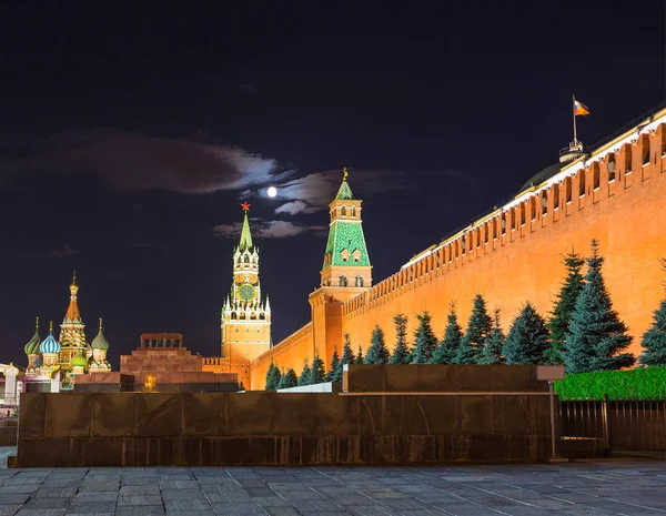 Hermosa Famosa Vista Nocturna Moscú Cerca Del Palacio Del Kremlin — Foto de Stock