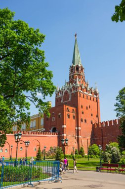 Moskova - 20 Mayıs: Moskova Kremlin Moskova Merkezi ve en eski parçası, şehrin resmi konutu Rusya Federasyonu Başkanı'nın ana sosyo-politik ve tarihi ve sanatsal kompleksinin bir kale olduğunu.