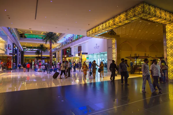 Dubai Emirados Árabes Unidos Outubro Maior Shopping Center Mundo Baseado — Fotografia de Stock