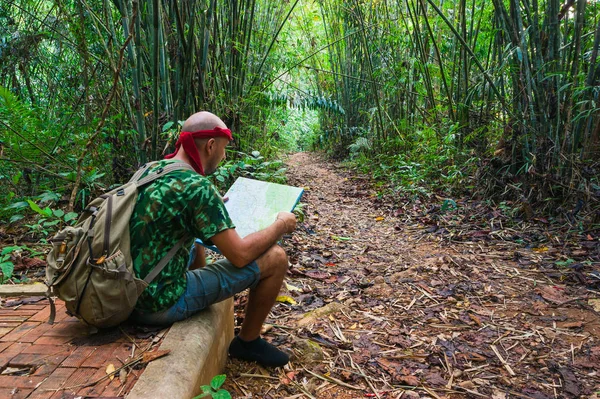 Travelling Man Sitting Bamboo Forest Phuket — Stock Photo, Image