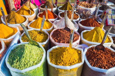 Baharatlar, Goa ve diğer devletler Hindistan pazarlarda satışı