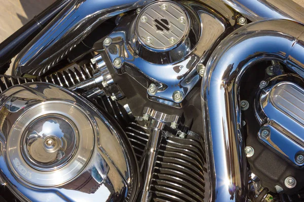Błyszczący Niklowane Metalowy Mechanizm Motocykl Zbliżenie — Zdjęcie stockowe