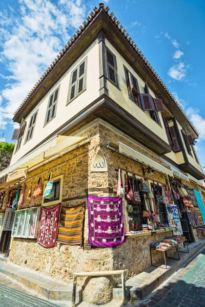 土耳其 2017 古老的安塔利亚老城市的街道 — 图库照片