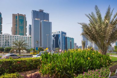 Sharjah - en büyük ve en kalabalık şehri UAE