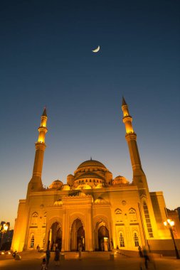 Geceleri Şarja al noor Camii