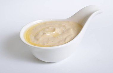 Sos Tahin. Susam tohumu, limon ve sarımsak yağı ile