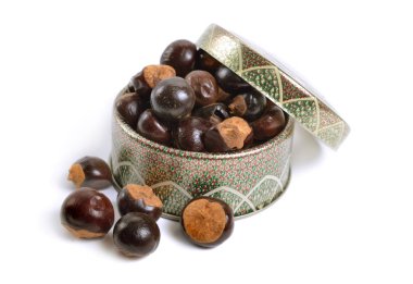 Guarana tohum cupana Paullinia. Beyaz arka plan üzerinde izole