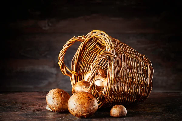 Fresh Champignons Basket Front Old Wooden Wall — Stock Photo, Image