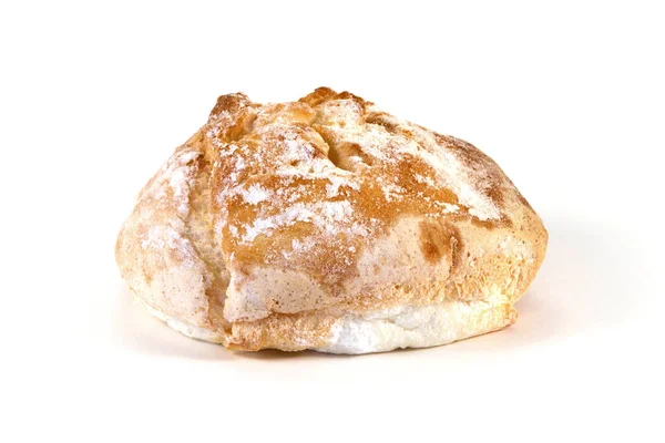 焼きたてのパンが白い背景で隔離のフロント画像 — ストック写真