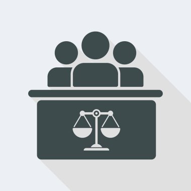 Mahkeme masası ve insanlar