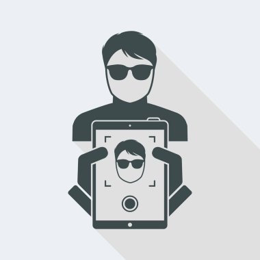 Tablet adam bir fotoğraf çekmek