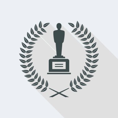 Defne ile ödül kazanan heykelcik