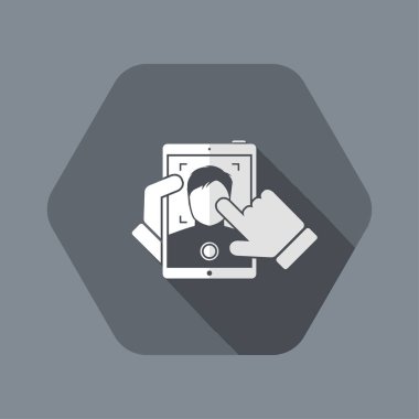 Tablette gece portre fotoğrafı