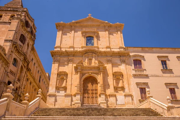 Сан Франческо Является Одной Многих Новых Церквей Построенных После Город — стоковое фото