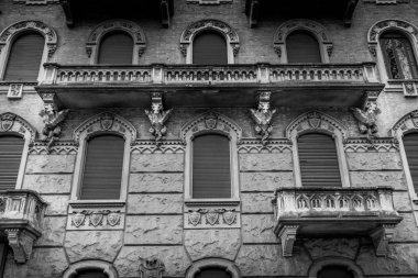 Torin, Corso Francia, Casa dei Draghi / Palazzo della Vittoria von Gottardo Gussoni (sanat nouveau house). Dış cephede ejderha birliği.