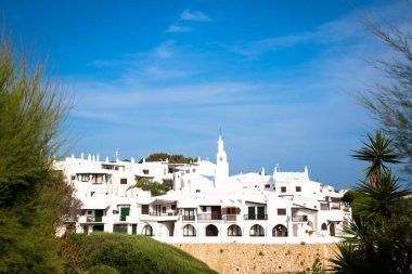 İspanya 'nın Menorca kentindeki Binimiquer Vell (Binimiquer köyü). Prestij turizmi için inanılmaz bir seyahat yeri..