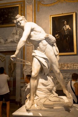ROME, ITALY - 24 AĞUSTOS 2018: Dev Lorenzo Bernini başyapıtı, David, 1624