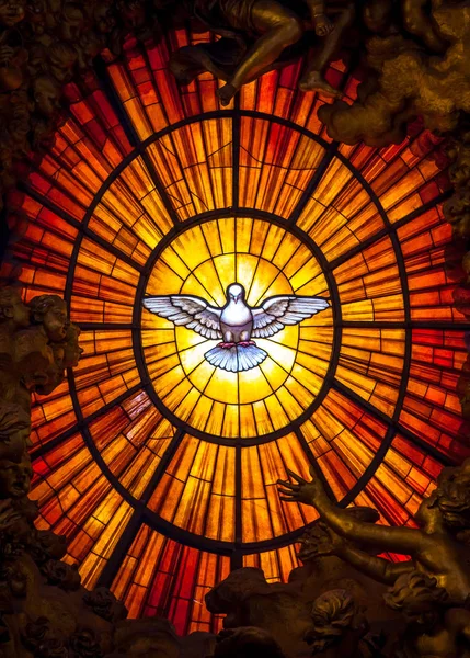 Rome Italy Серпня 2018 Throne Bernini Holy Spirit Dove Saint — стокове фото