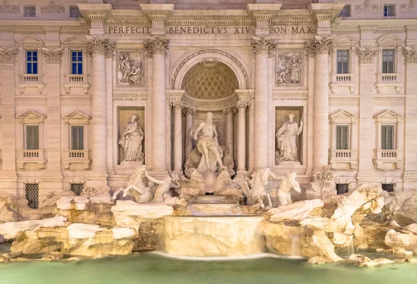 Rzym Włochy Fontanna Trevi Nocy Arcydzieło Włoskiej Klasycznej Architektury Barokowej — Zdjęcie stockowe